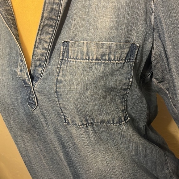 Anthropologie Cloth & Stone Denim Tencel Top Size XS - Picture 2 of 6